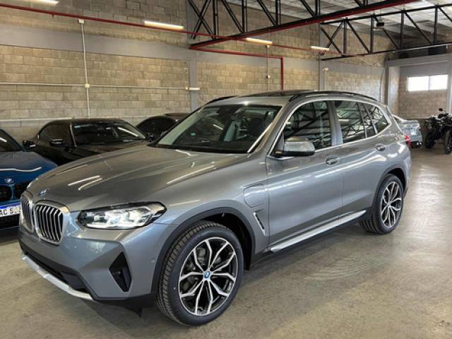 BMW X3 BMW X3 Hibrida Okm 2024 - Linea nueva - Llantas 20 Off-Road gris dirección asistida $125.000