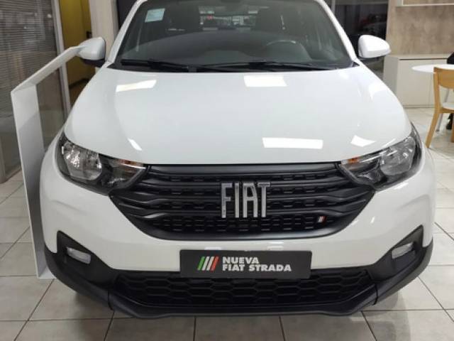 Fiat Strada 1.4 8v Freedom Cd Pick-Up 15.352 kilómetros 1.4 Monserrat