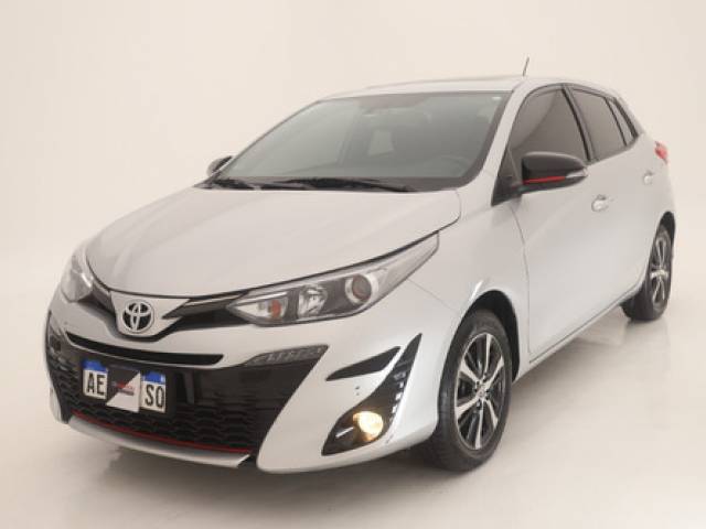 Toyota Yaris 1.5 107cv S Hatchback nafta 1.5 Villa Luro